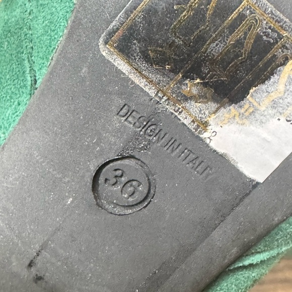 3/$30 Girotti Green Suede Women's Shoes with Snake Print Heel - Picture 7 of 10